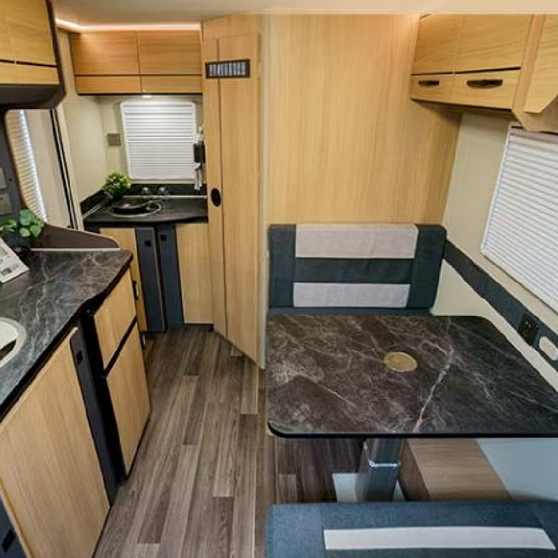 مقطورة سفر قابلة للسحب