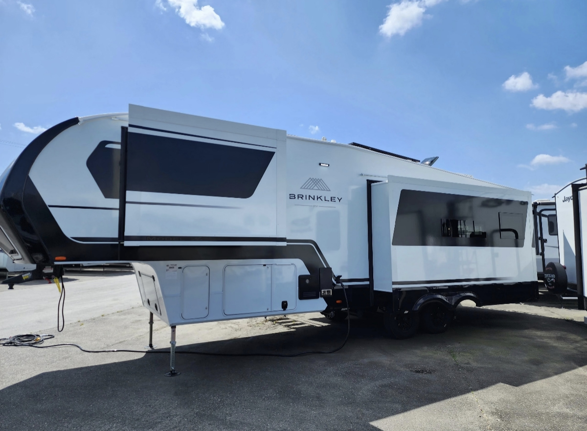 Luxury Fifth Wheel Campers