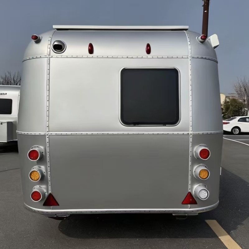 مقطورة سفر روفر من الألومنيوم