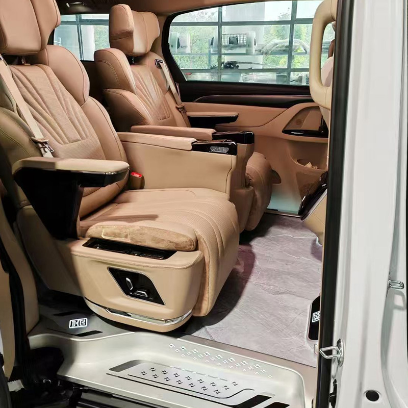 مقاعد قابلة للإمالة في درجة الأعمال