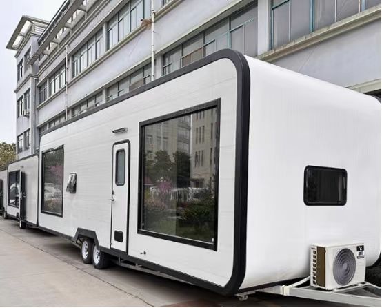 مقطورات السفر الفاخرة